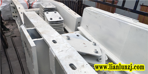 123SDE01?中部槽磨損失效主要是由于哪個(gè)部位引起的？